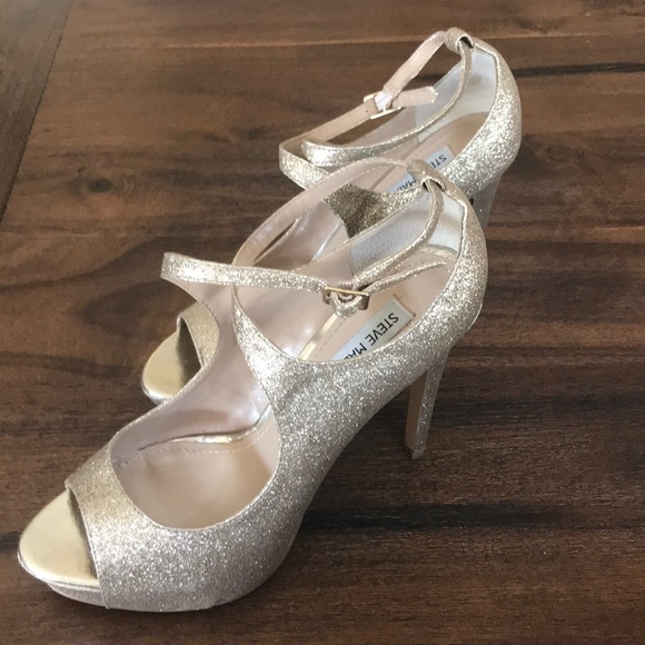 Steve Madden Shoes - Steve Madden Gold Glitter Heels Size 10 M